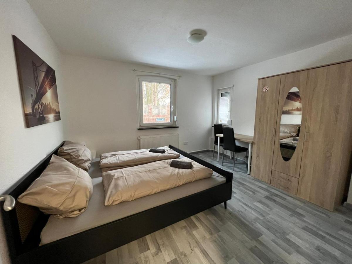 Schoenes Einfaches Zimmer In Oldenburg 109 Apartment Exterior photo